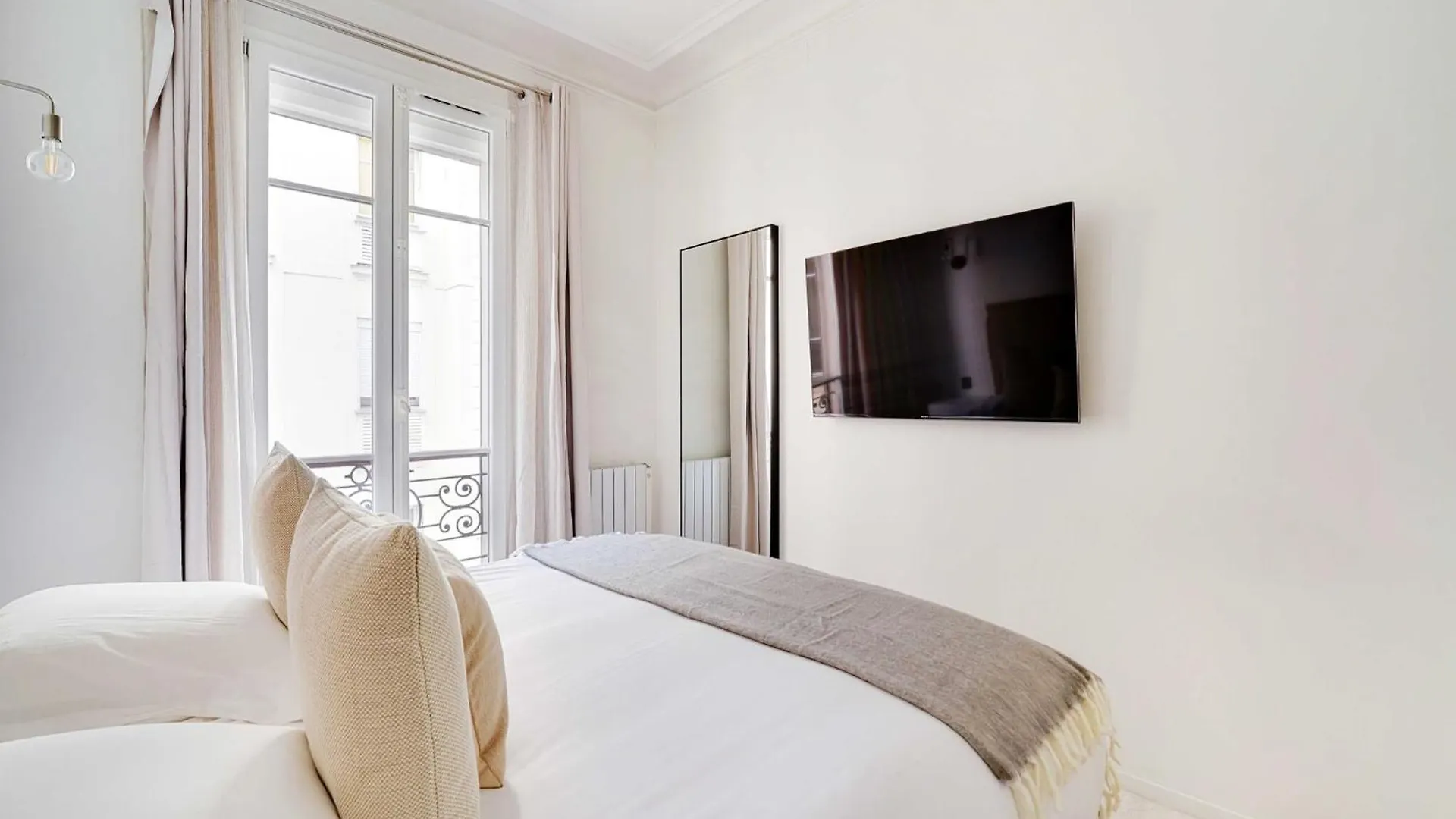 Beautiful Apt - 2Bd 4P - 16Eme Avenue Foch Paryż Apartament